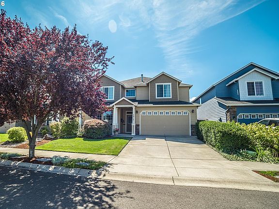 2nd image of 3913 NE 94th St
