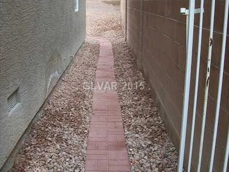 5519 Amy Lynn St — Photo 5