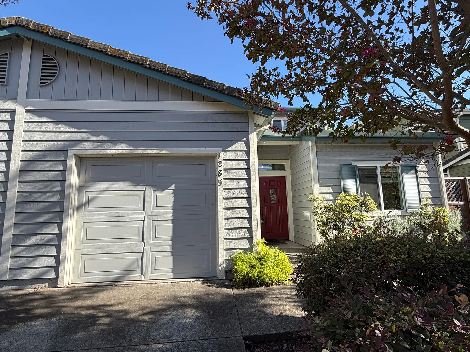 3 bed, 1855 sqft, $4,500 — Photo 3