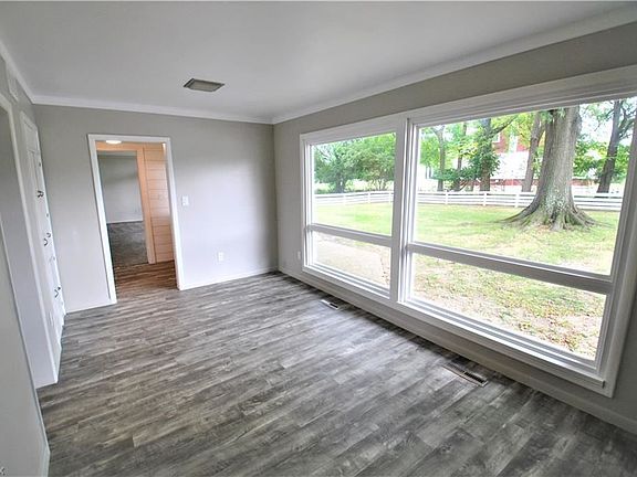 4th image of 10665 King Coe Ln