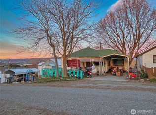 111 Young St, Grand Coulee, WA 99133