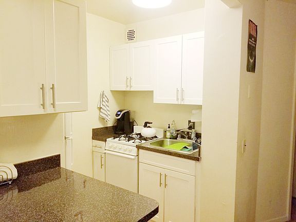 4th image of 212 E 87th St #Mr3w