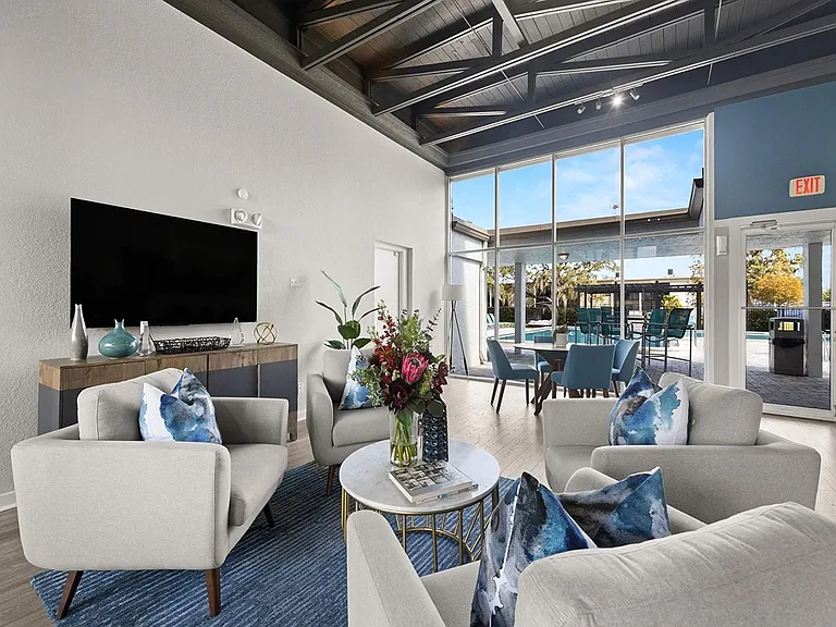 The Pointe at Clearwater — Photo 17