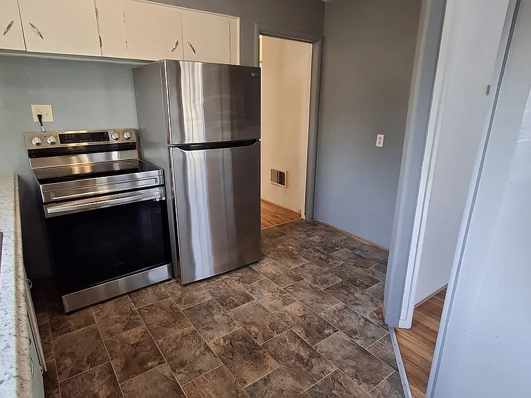 309 Marie St — Photo 11