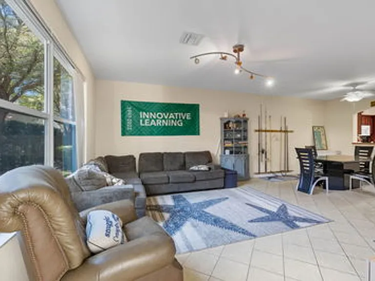 17529 Laurel Grove Ct — Photo 4
