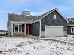 814 River Ridge Cir, Waterford, WI 53185