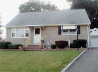 51 Susan Ct, Clifton, NJ 07012