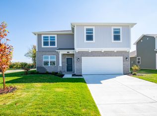 153 Hunters Ridge Dr, Danville, IN 46122