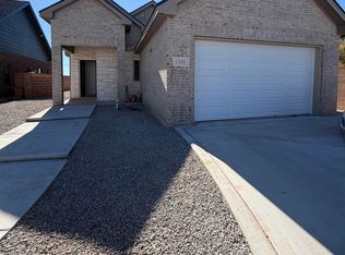 1101 E Aventura Ln, Hobbs, NM 88240