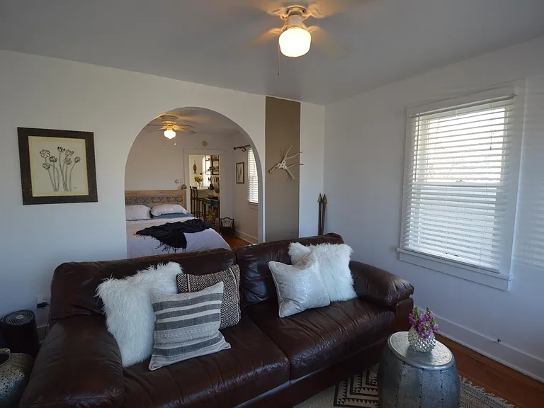 2043 Eaton St — Photo 3