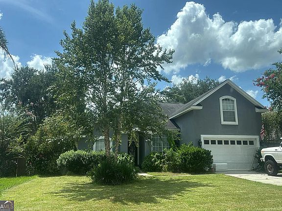 3rd image of 1705 Dartmoor Ln