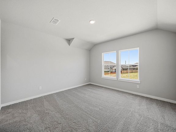3rd image of 5323 Getty Ln