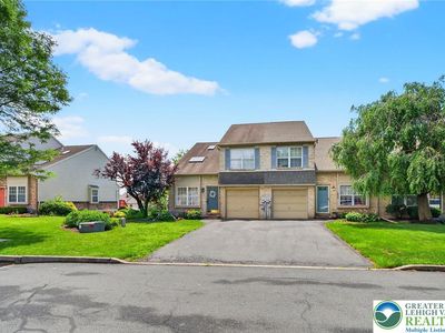 520 Wild Mint Ln, Allentown, PA, 18104