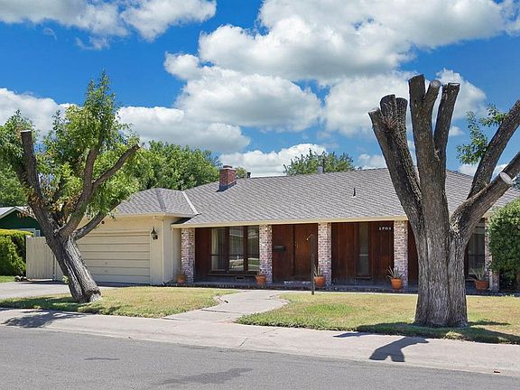 3rd image of 1704 W Cortez Ave