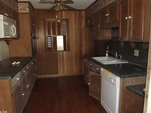 5th image of 8004 N Pinewood Dr