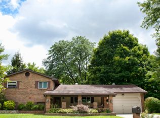 885 Briarbank Dr, Columbus, OH 43235