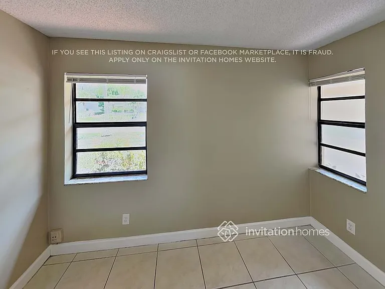 8315 NW 80th St — Photo 11