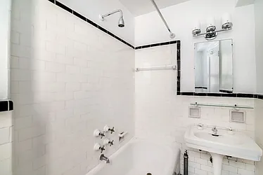 Rented by Akelius Real Estate Management