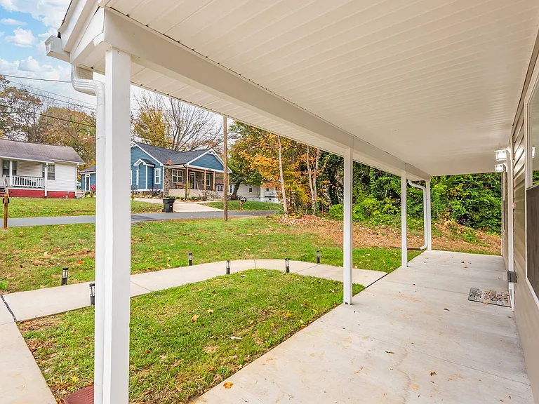516 Gilmer St — Photo 4