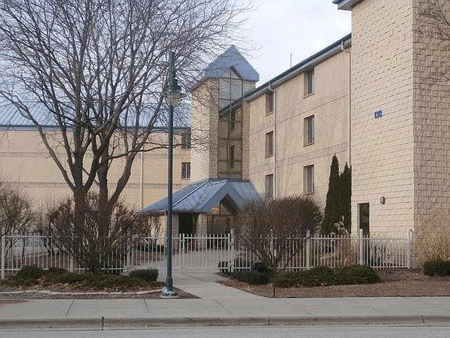 1st image of 130 W Wisconsin Ave Unit 011