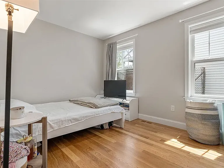 41 Horace St — Photo 11