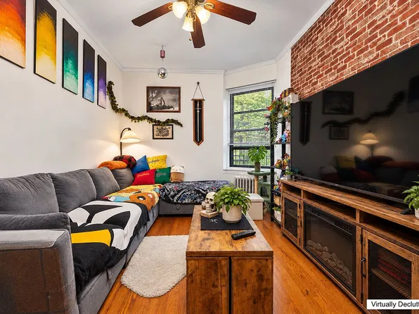 21-48 35th St #2F, Astoria, NY 11105