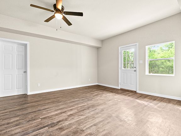 2nd image of 606 & 608 Clark St
