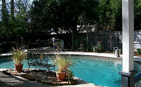 2nd image of 1703 Juanita Dr