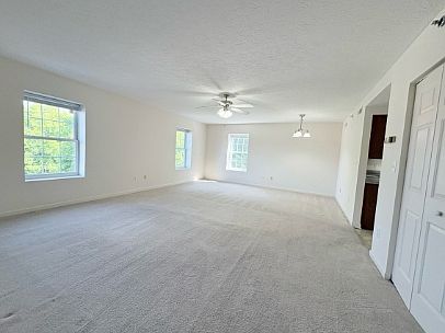 4th image of 38 Rosette Ln Unit 204