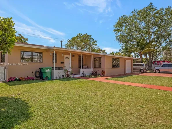9320 Marine Dr, Cutler Bay, FL 33189