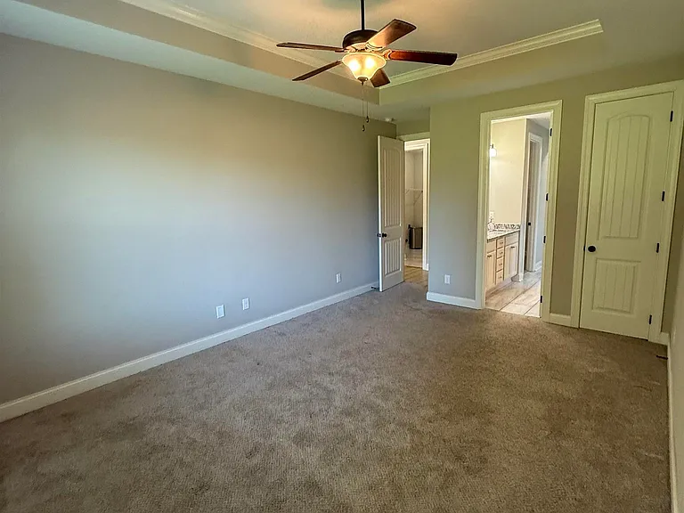 103 Hattie Ct — Photo 10