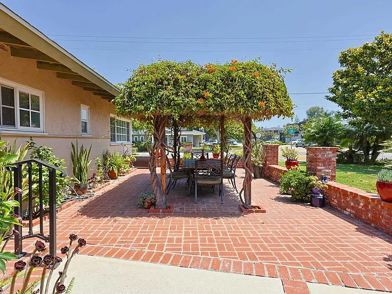 610 Country Club Ln — Photo 66