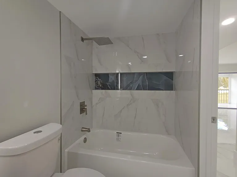 7280 Amberly Ln #207 — Photo 17