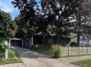 2211 Pioneer Rd, Saint Joseph, MI 49085