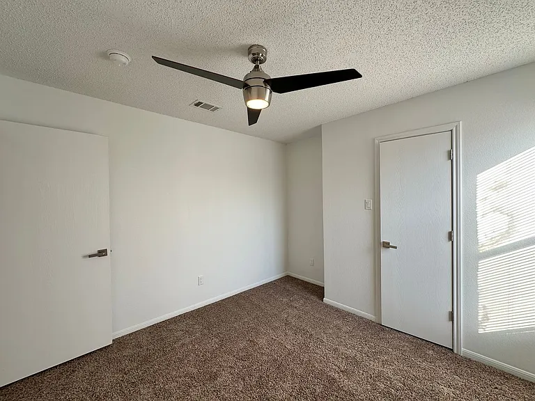 4403 Tidal Wave Dr — Photo 7