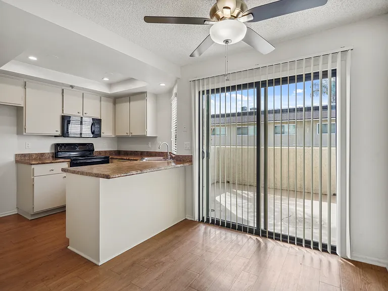 Kimberly Terrace — Photo 26