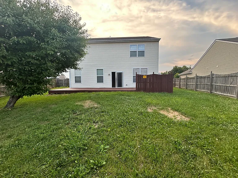 5221 Bombay Dr — Photo 31