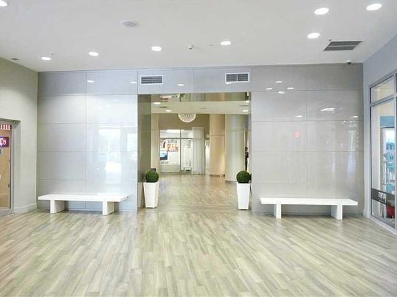 4th image of 1750 N Bayshore Drive #4315