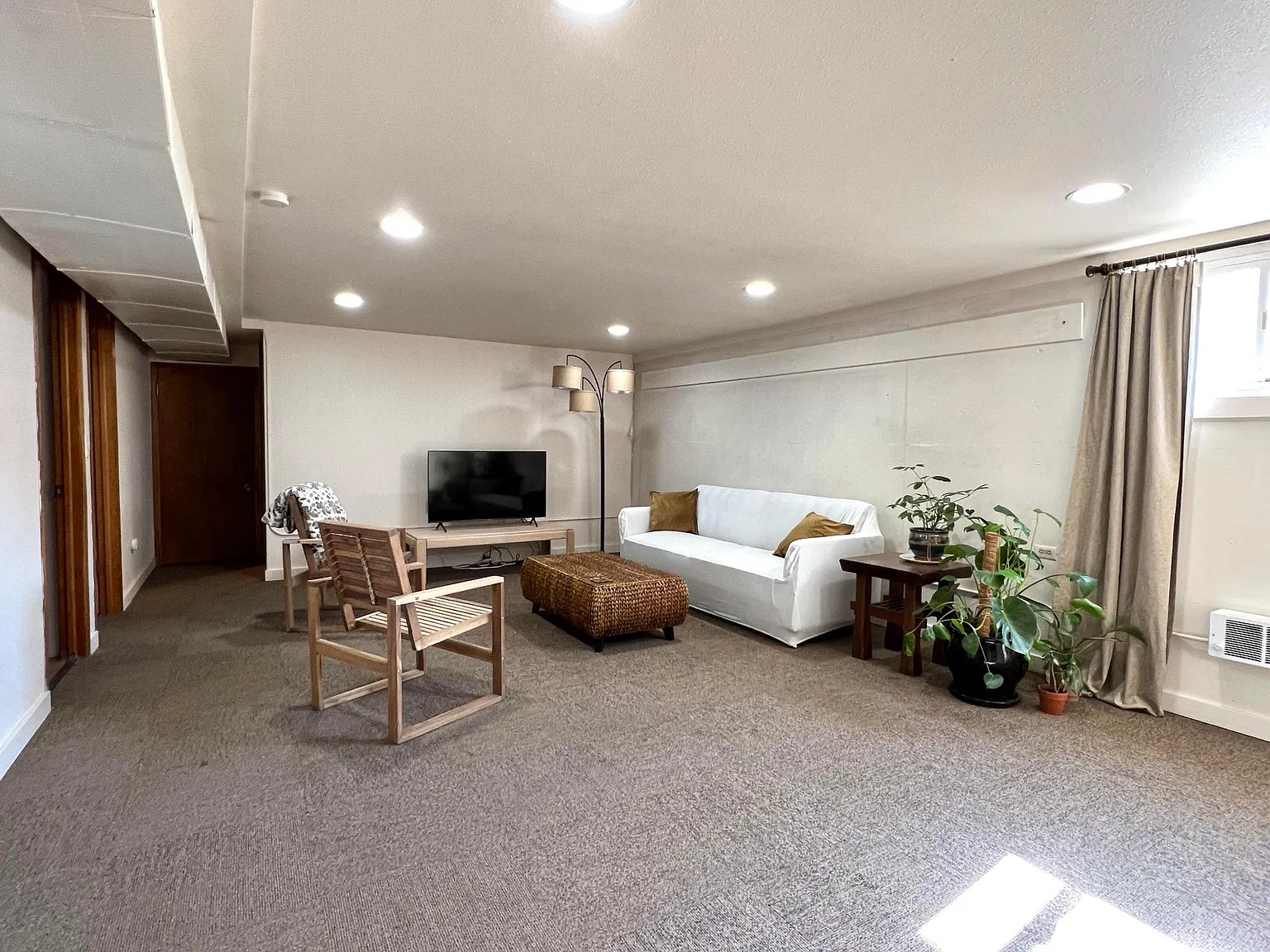 2 bed, 1300 sqft, $1,350 — Photo 4