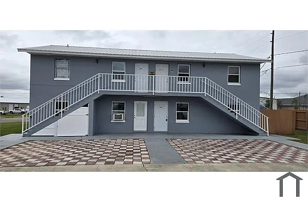 Building Photo - 4131 Commercial Dr