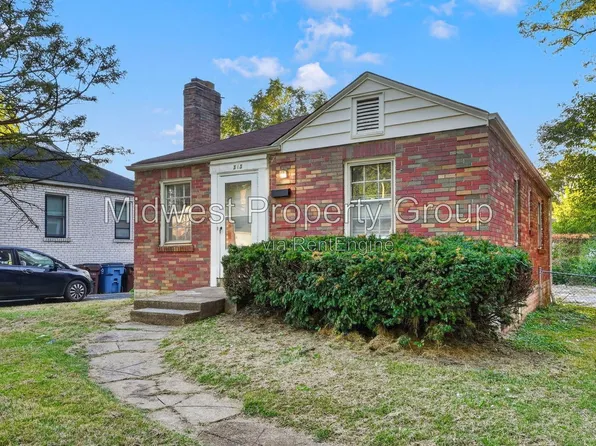 313 Henquin Dr, Saint Louis, MO 63135
