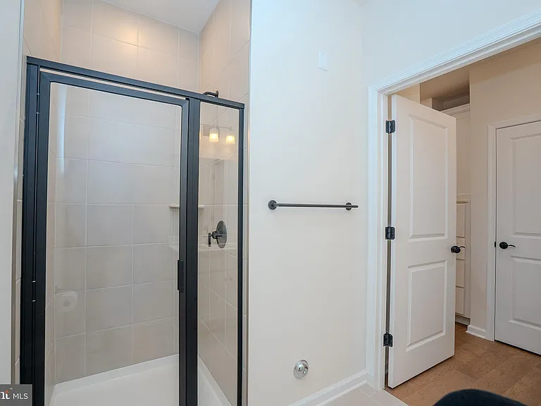 507 Reading Ct — Photo 27