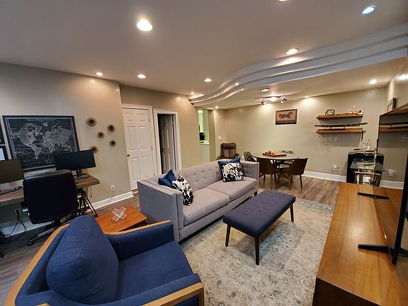 4th image of 68 Caroline St #6