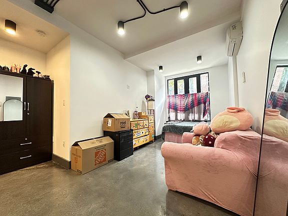 5th image of 3 W 128th St #1B