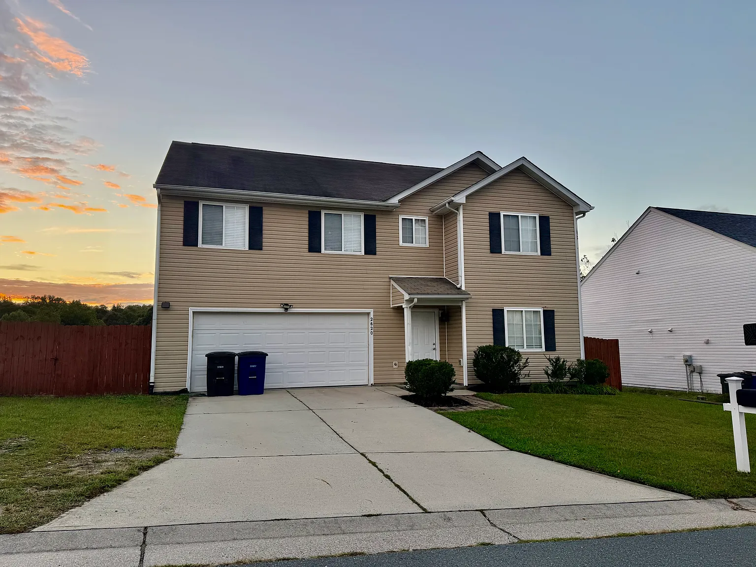 4 bed, 2.5 bath, 2349 sqft, $2,100 — Photo 1