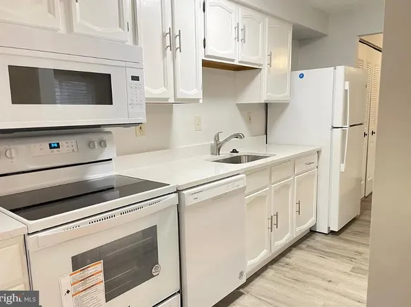 997 Heather Ridge Dr Unit A, Frederick, MD 21702