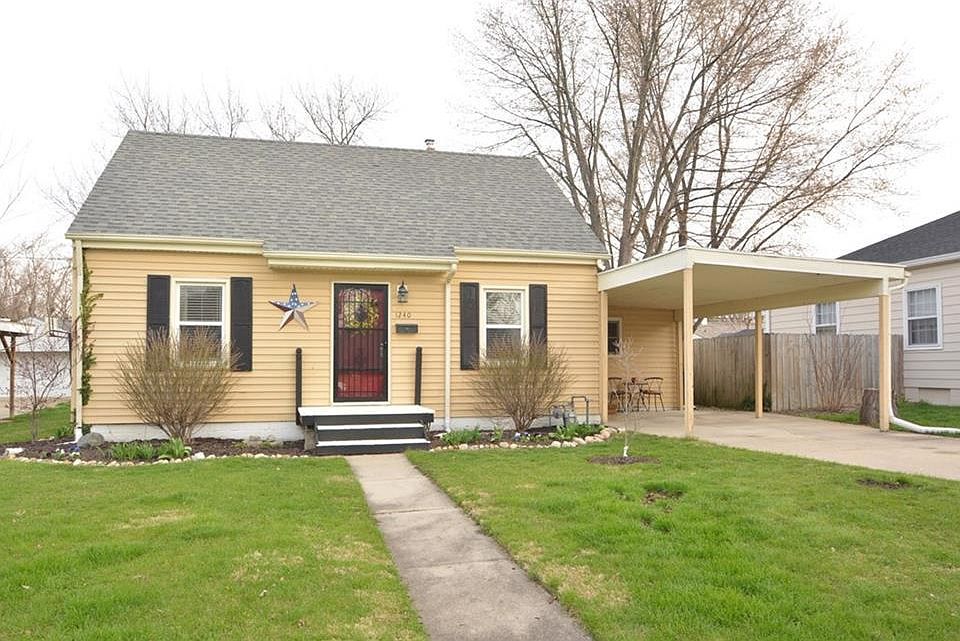 1st image of 1240 Roosevelt Dr