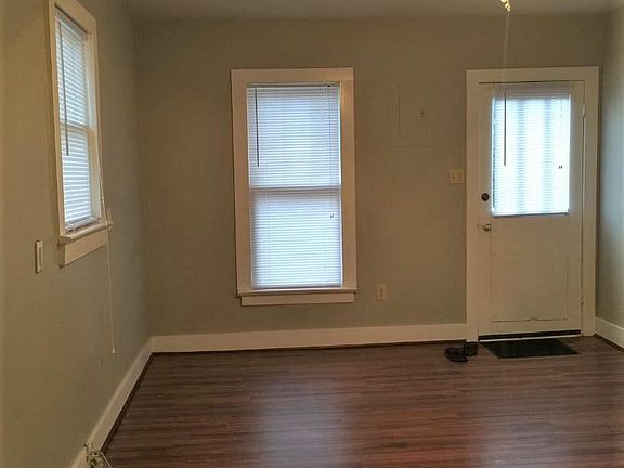 5th image of 108 Burke Ave