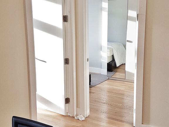 5th image of 434 Manhattan Ave #2BC