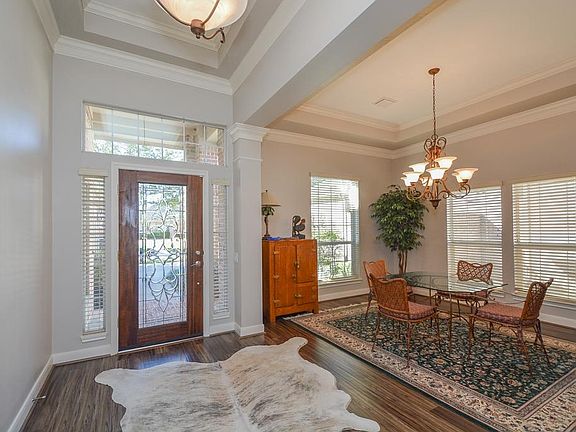 3rd image of 3314 McMahon Way